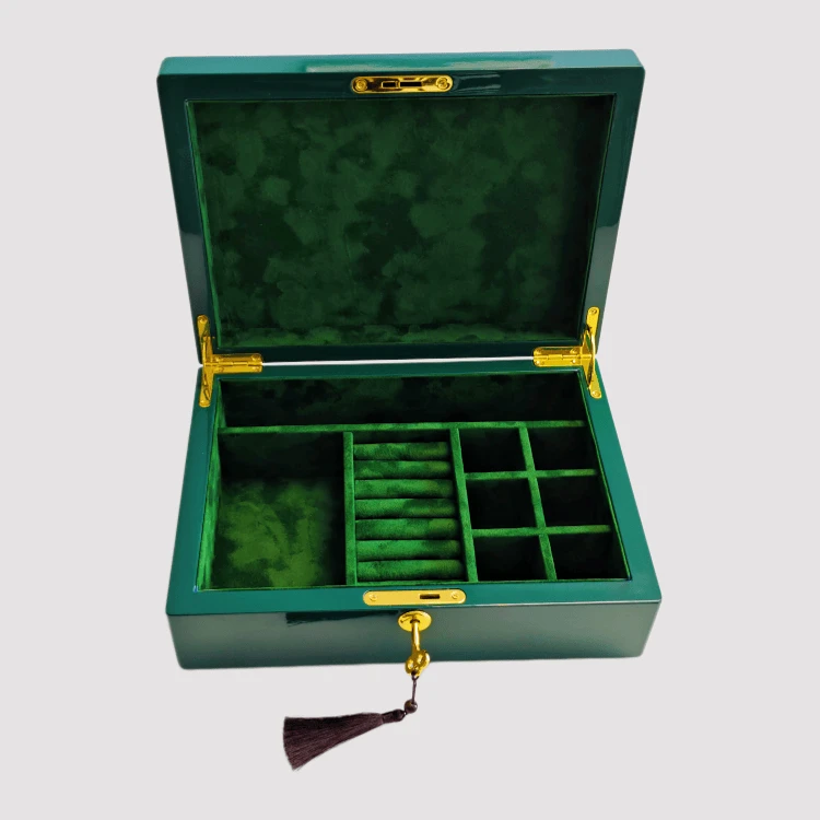Luxury Emerald Green High-Gloss Wooden Jewelry Box factory